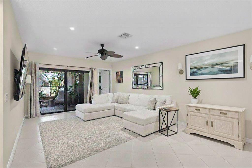 Pompano Beach, FL 33060,301 SE 8th Ct