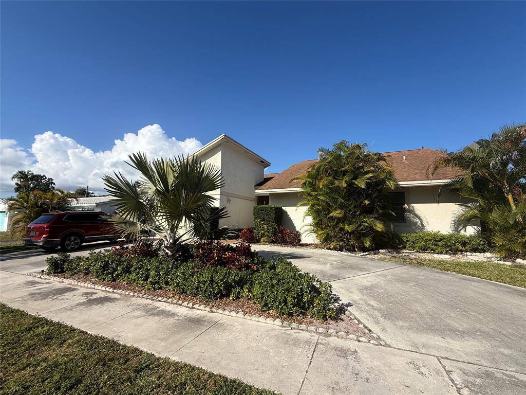 Boca Raton, FL 33487,71 Laredo Ln