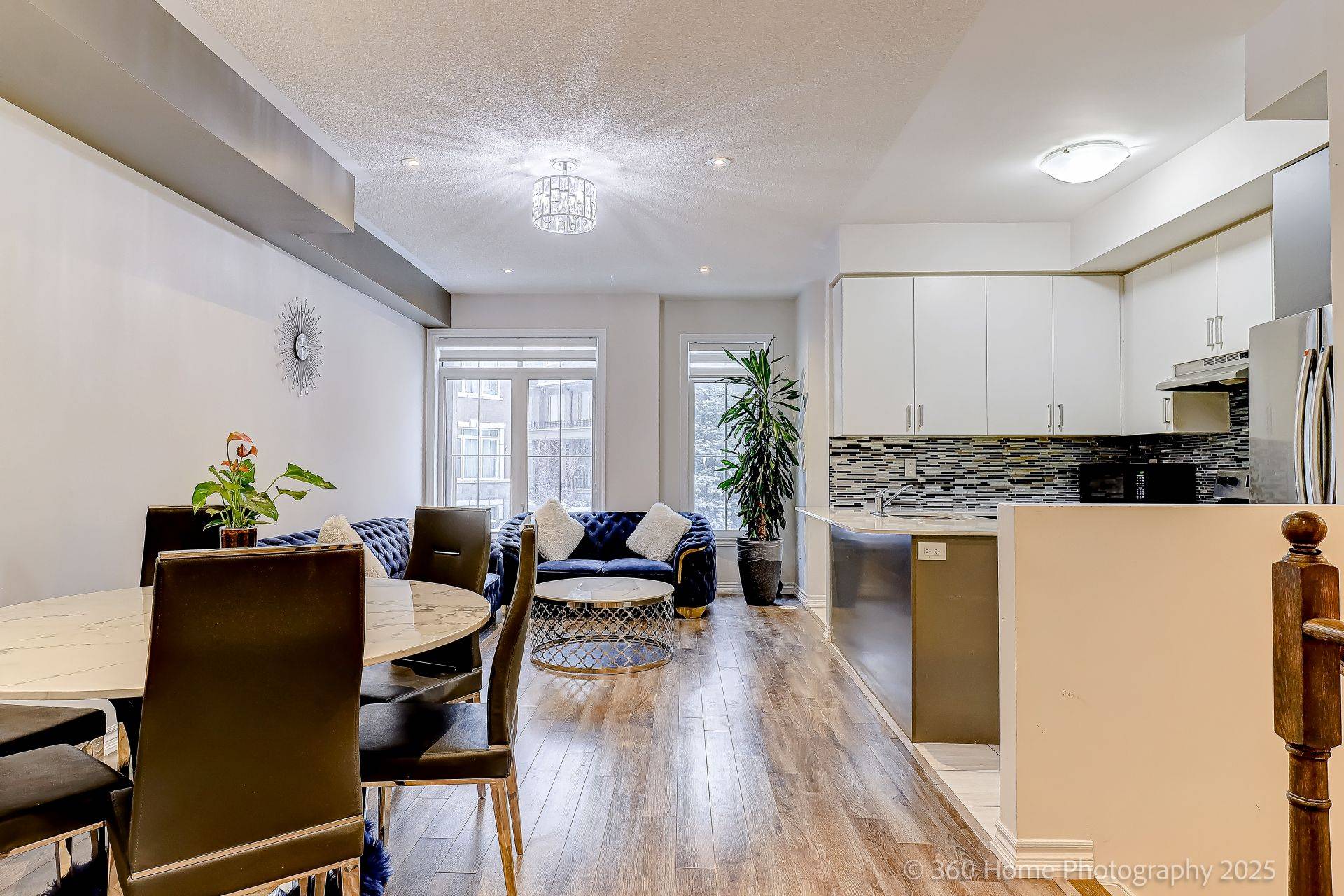 Vaughan, ON L6A 5B1,181 Parktree DR #33