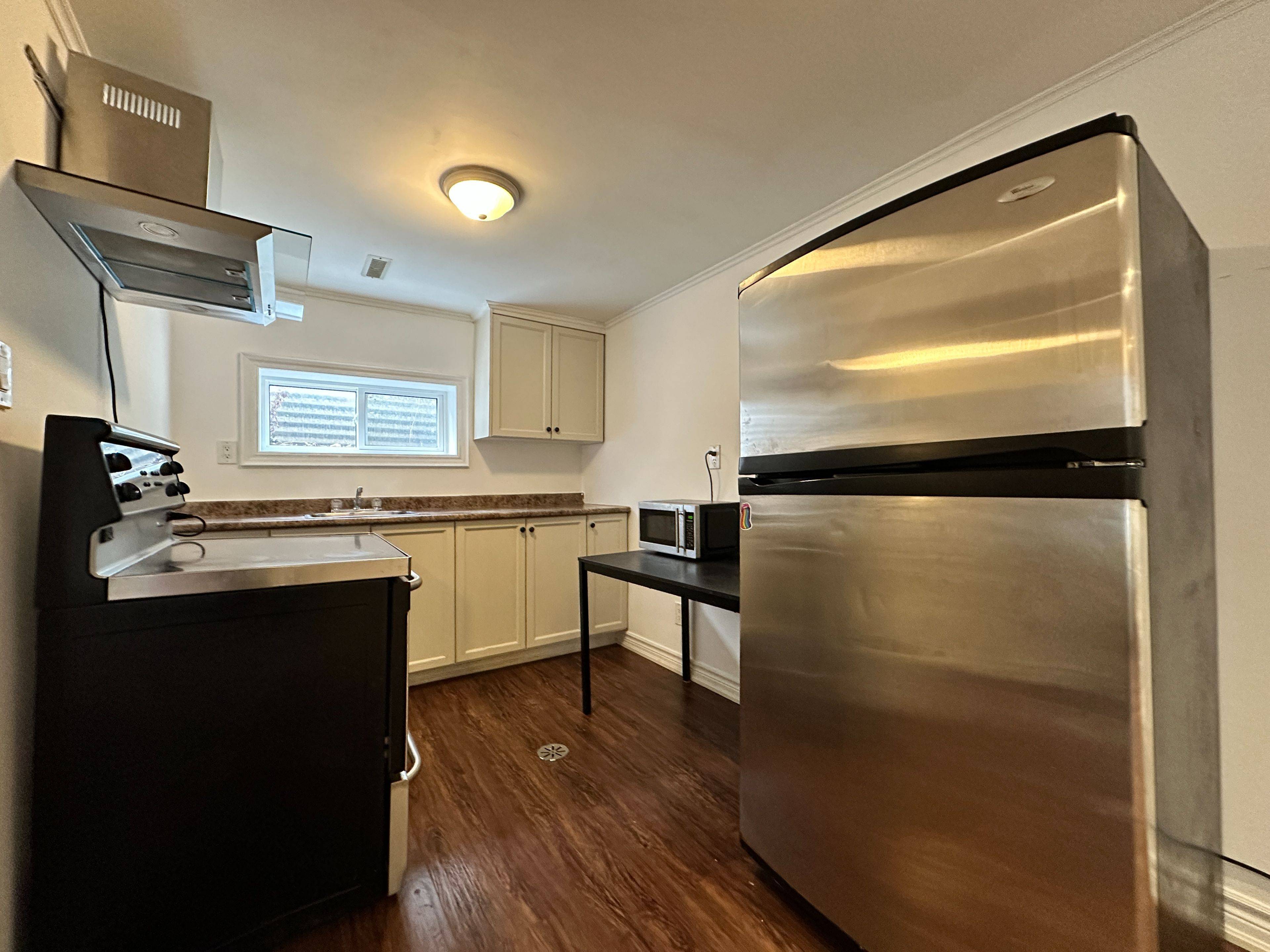 Mississauga, ON L5A 2A4,196 Voltarie CRES