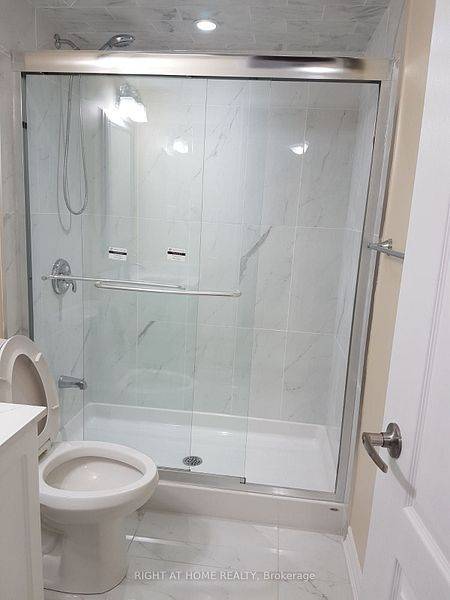 Milton, ON L9T 8L8,572 Murray Meadows PL #- Lower,