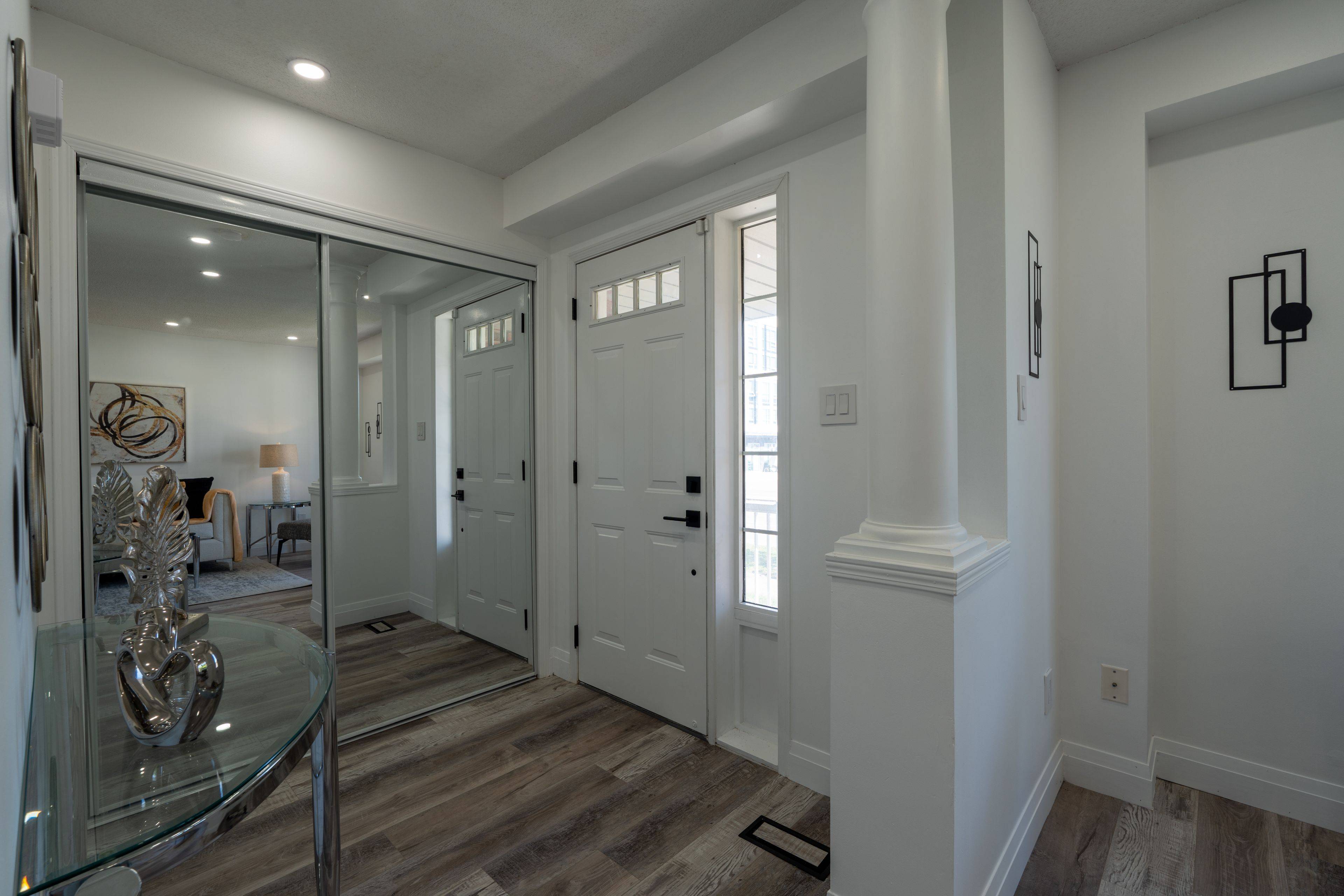 Milton, ON L9T 5N9,136 Manley LN