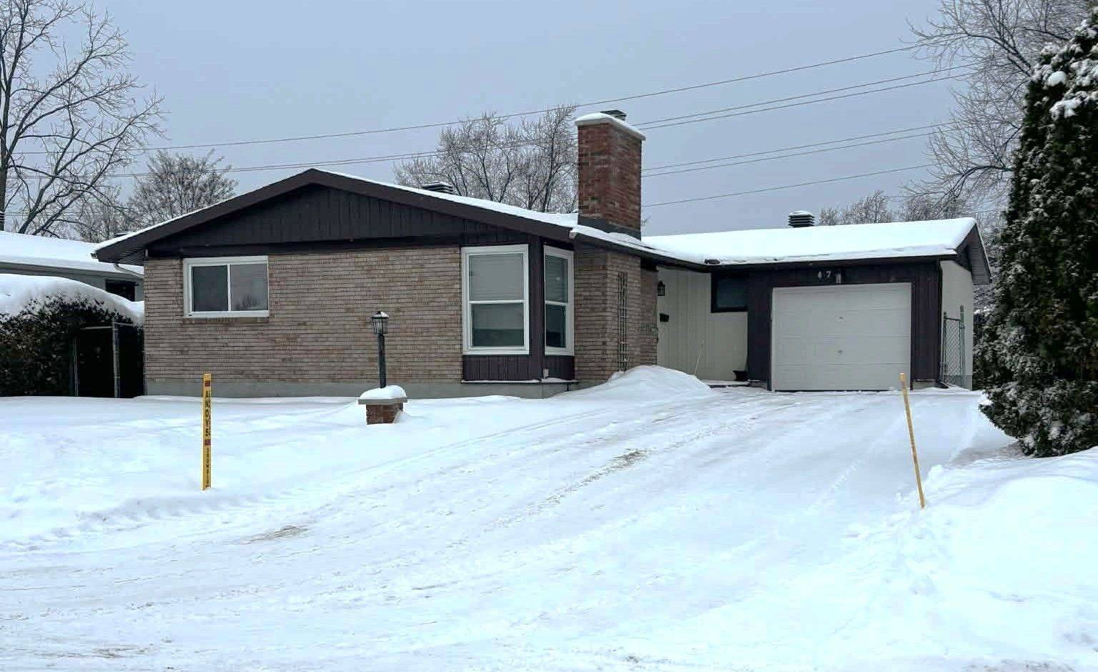 Tanglewood - Grenfell Glen - Pineglen, ON K2G 3W7,47 KIDGROVE GDNS