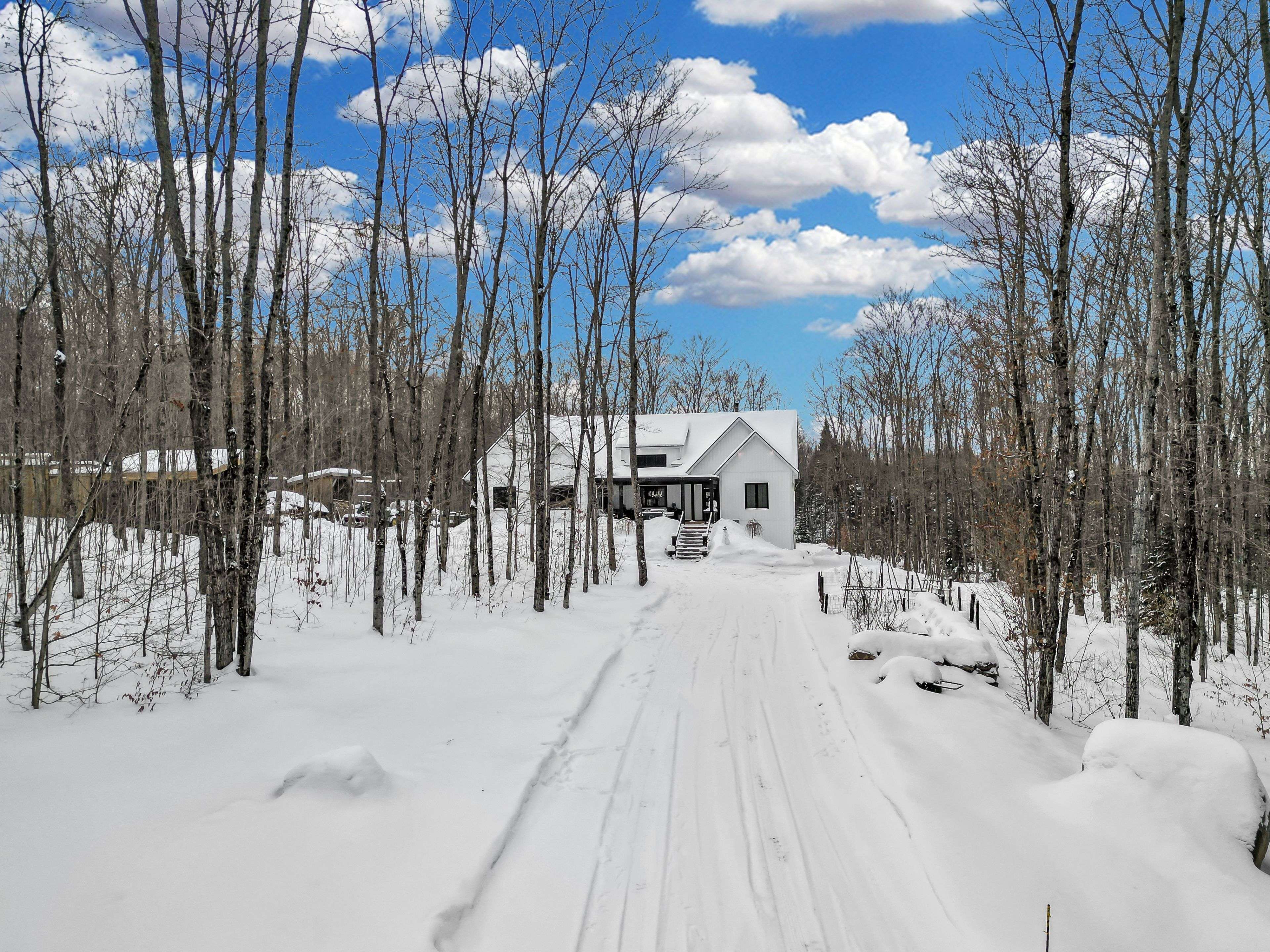 Armour, ON P0A 1C0,34 Millie's WAY