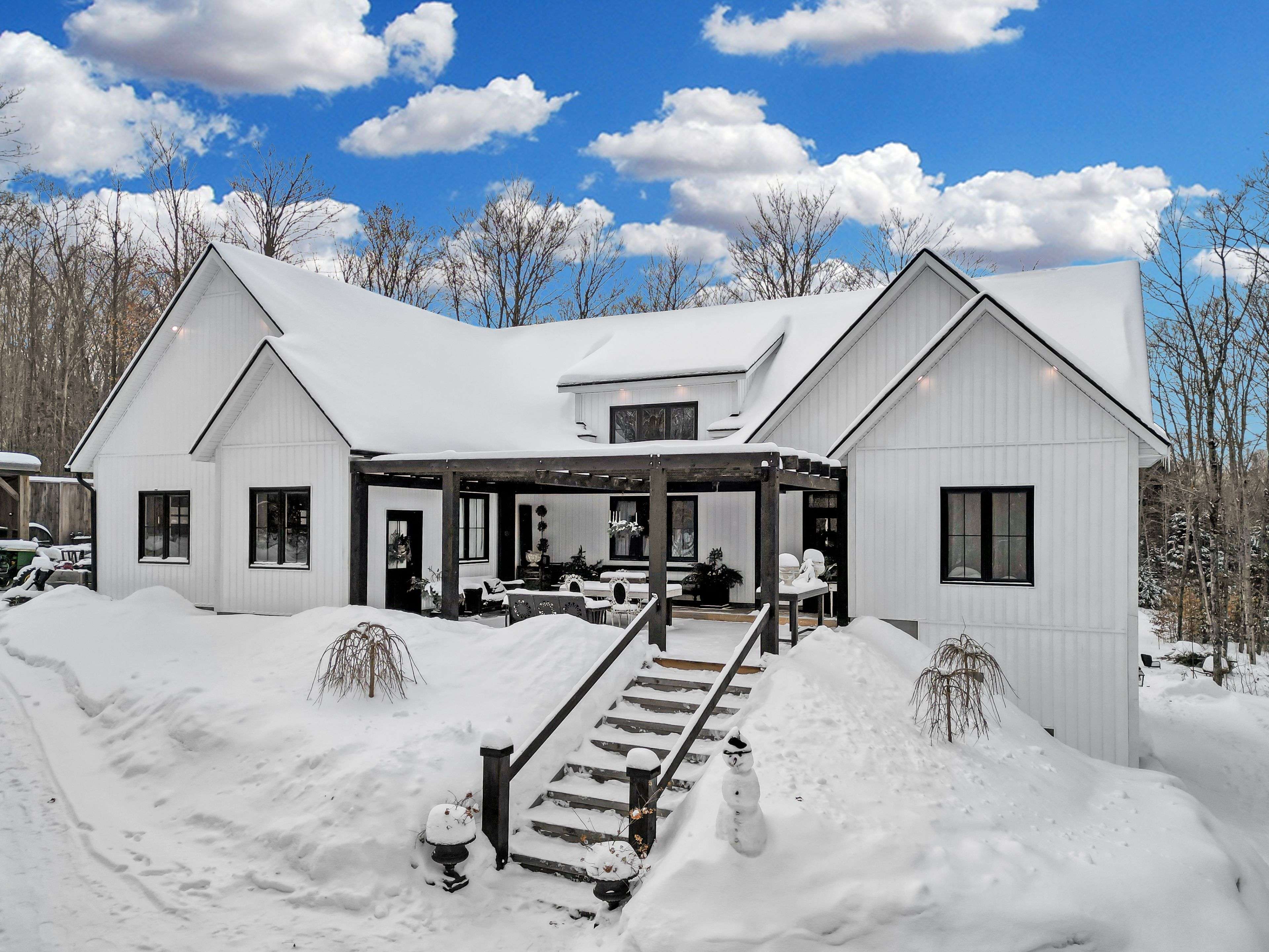 Armour, ON P0A 1C0,34 Millie's WAY