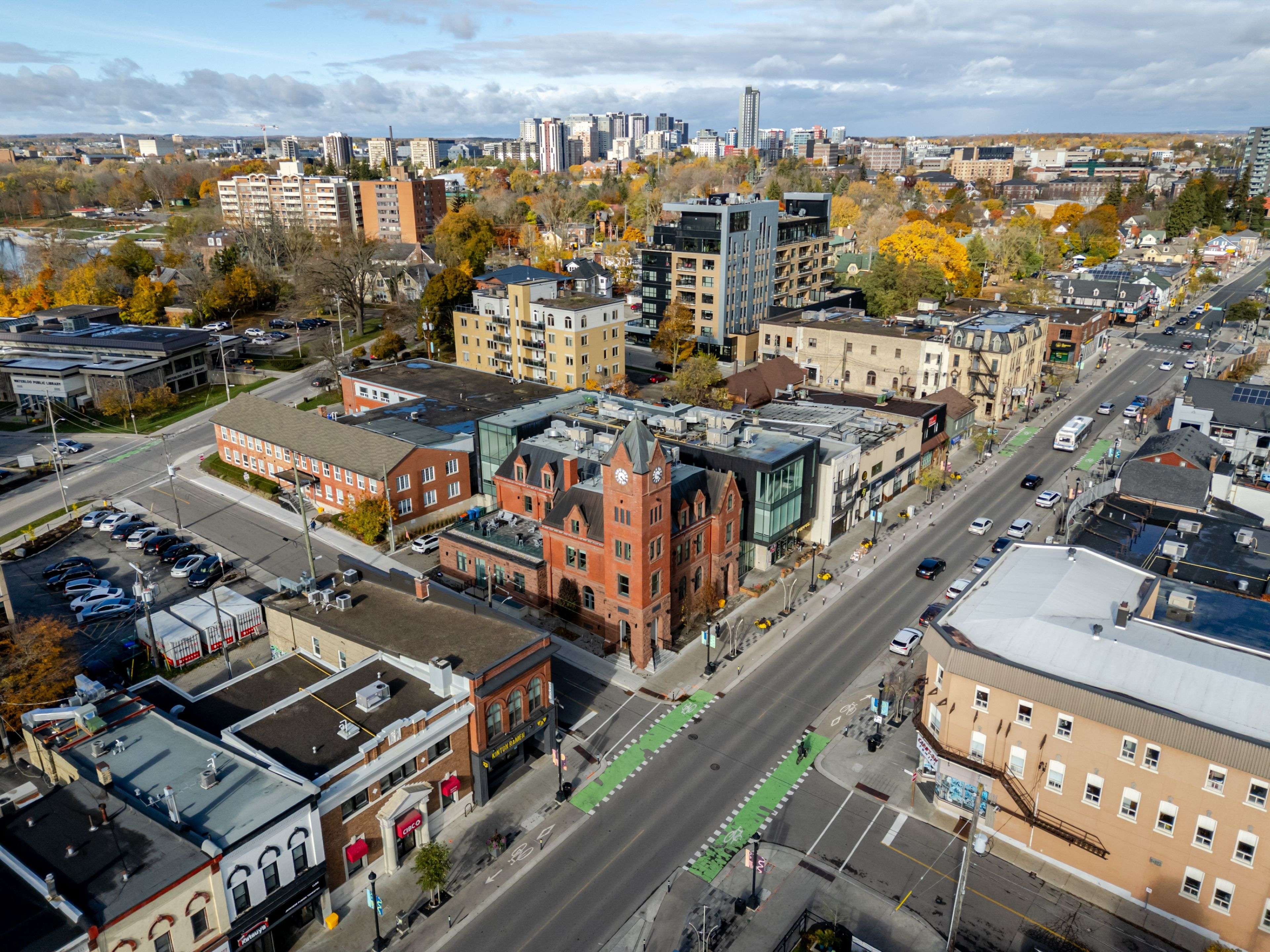 Waterloo, ON N2J 2W9,35 King ST N