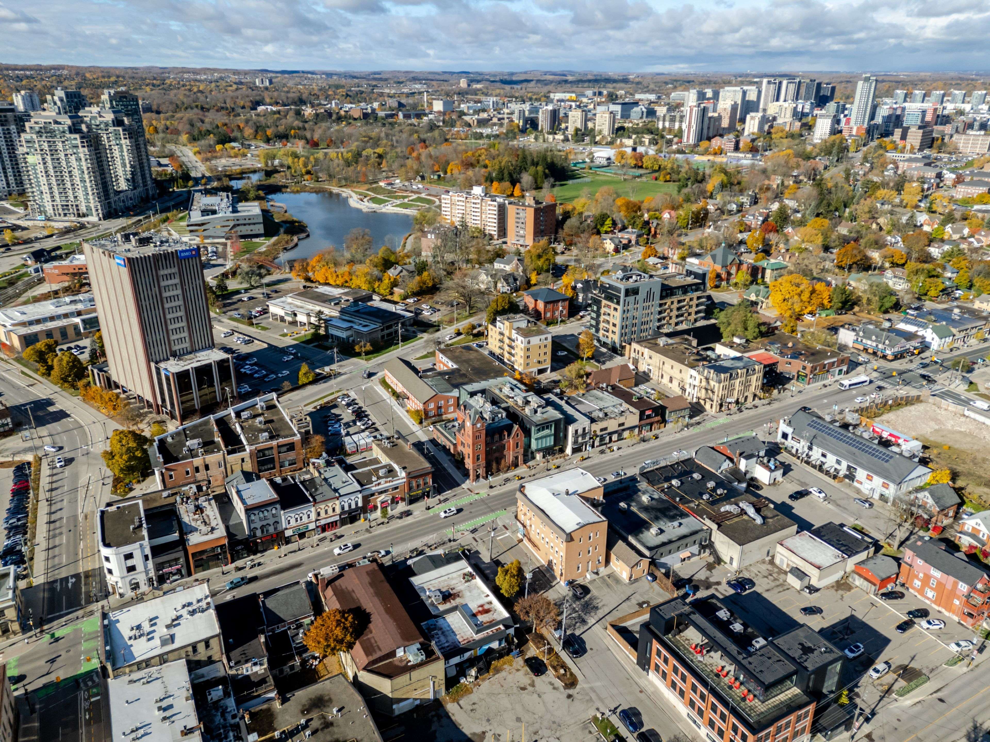 Waterloo, ON N2J 2W9,35 King ST N