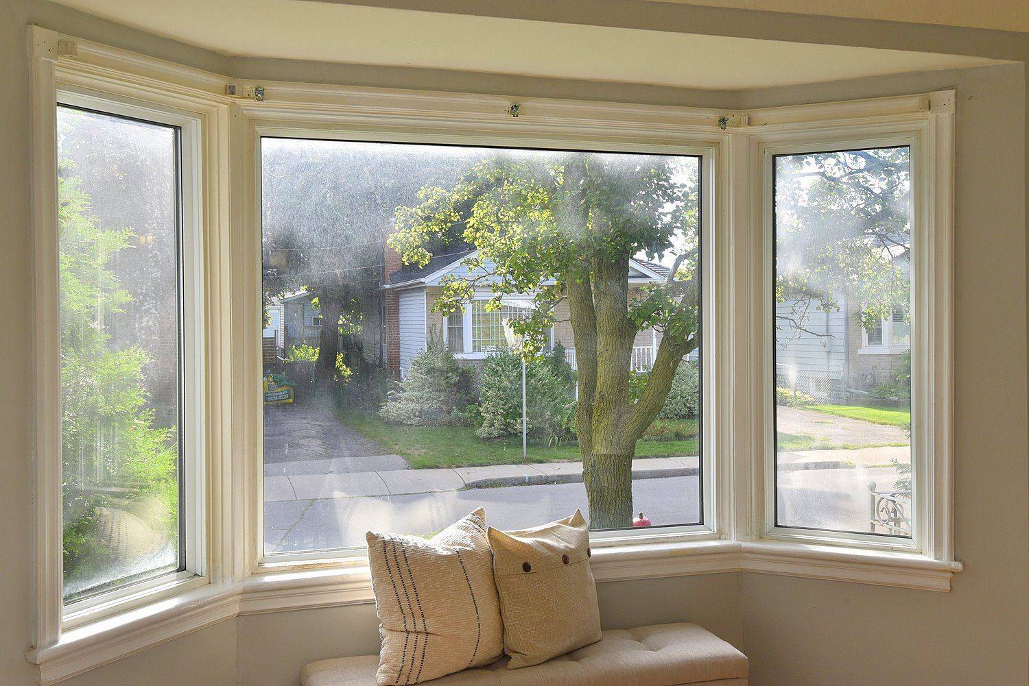 Hamilton, ON L8V 4E5,82 East 38th ST