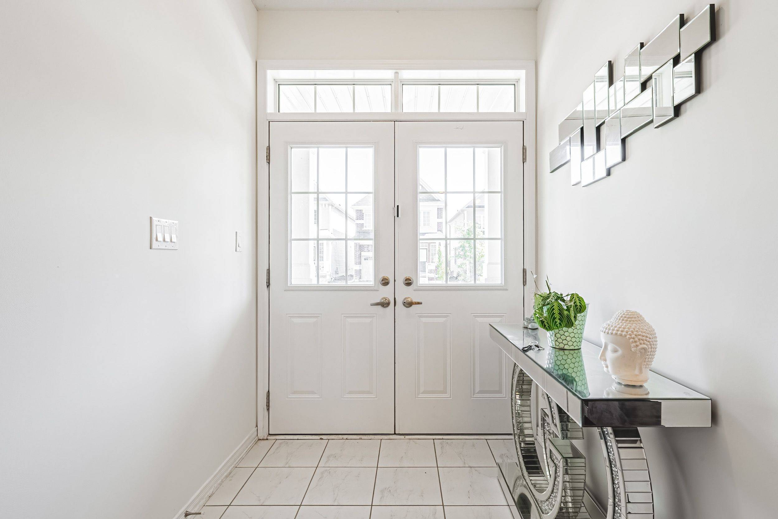 Hamilton, ON L0R 1C0,11 MCWATTERS ST