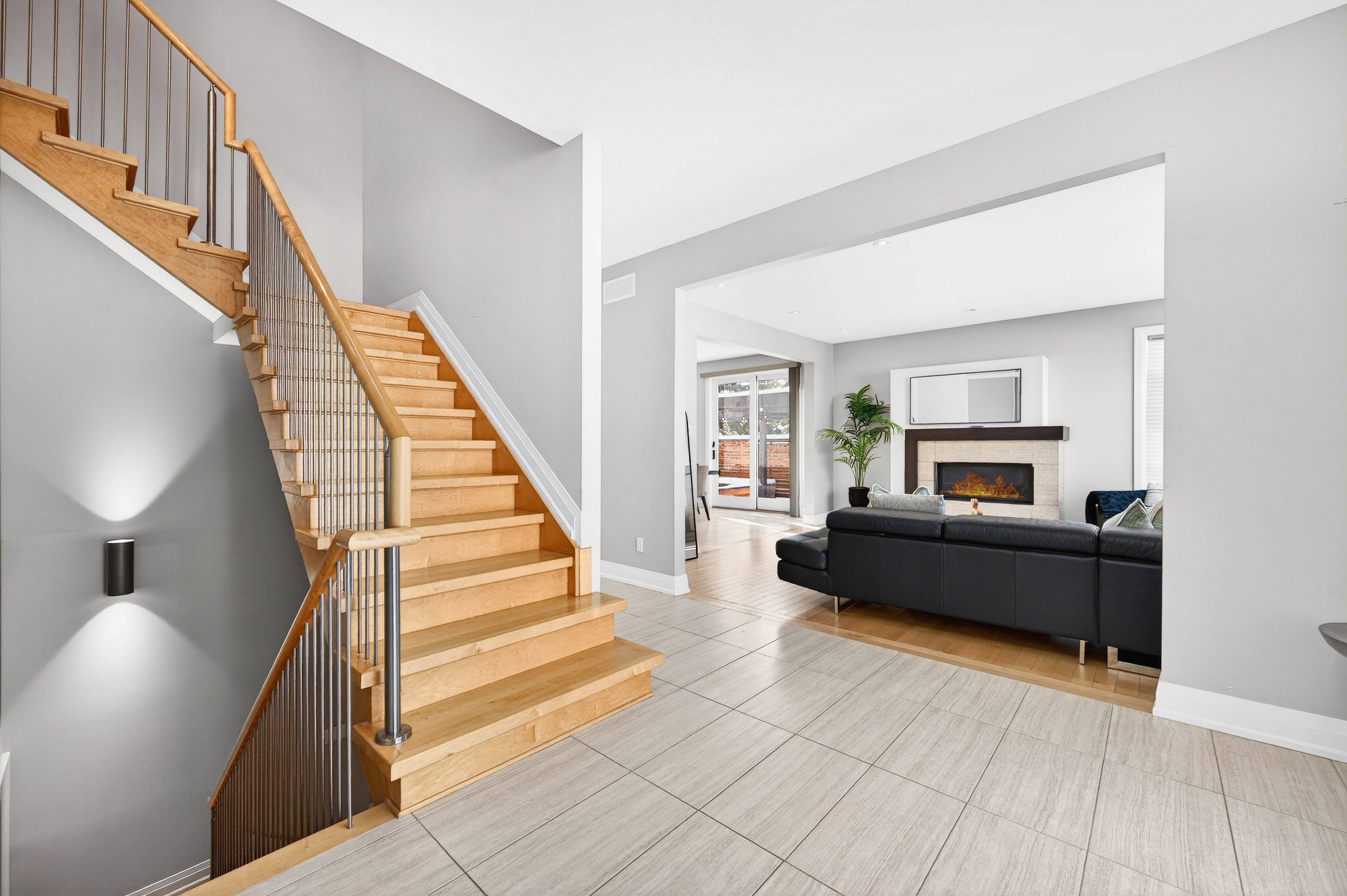 Meadowlands - Crestview And Area, ON K2G 2H3,114 Rita AVE