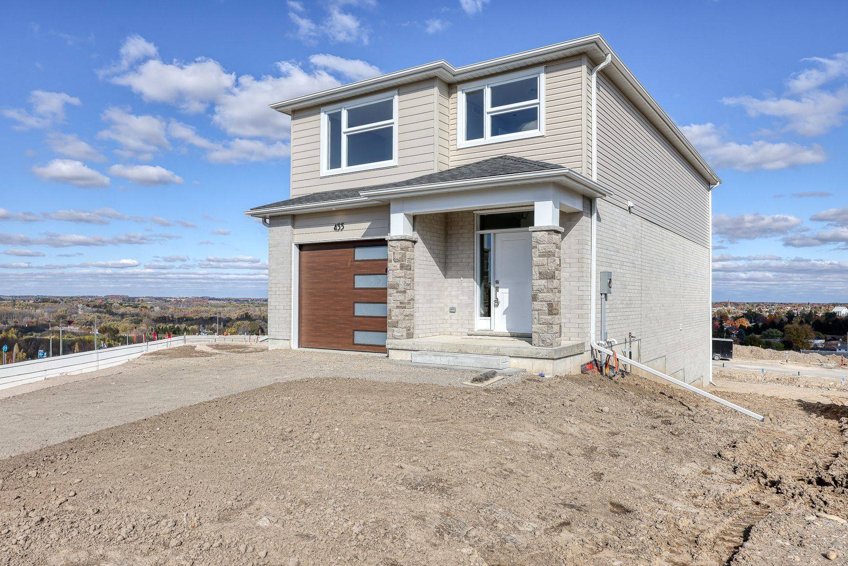 Woodstock, ON N4S 7V6,455 Gillespie ST