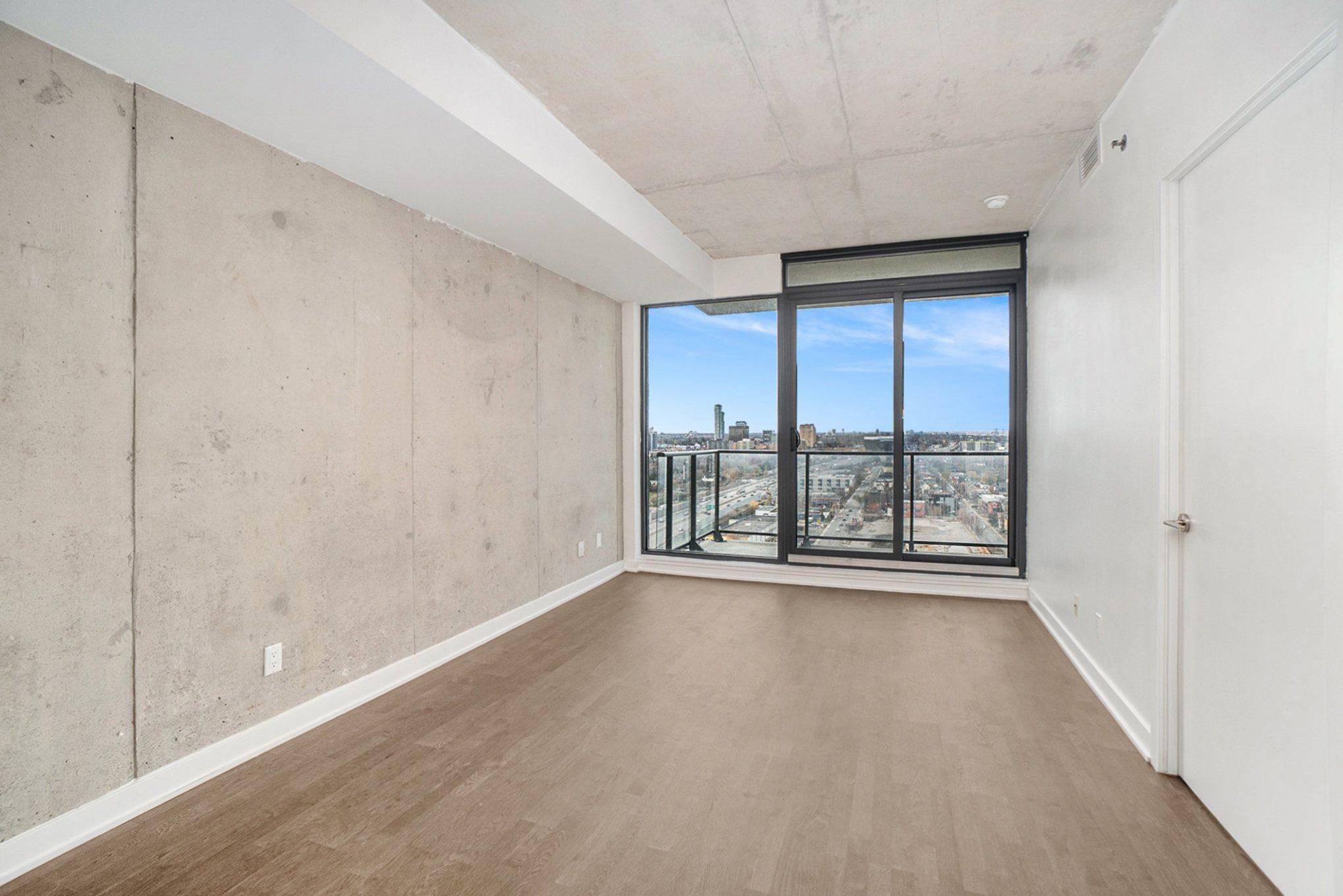 Ottawa Centre, ON K2P 1J5,203 Catherine ST #1805