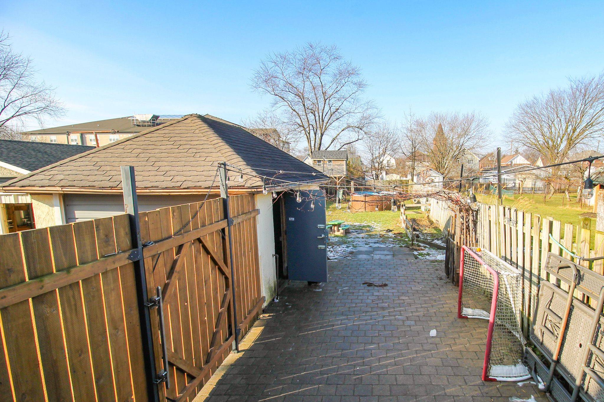 Welland, ON L3B 2Y1,167 GARNER ST