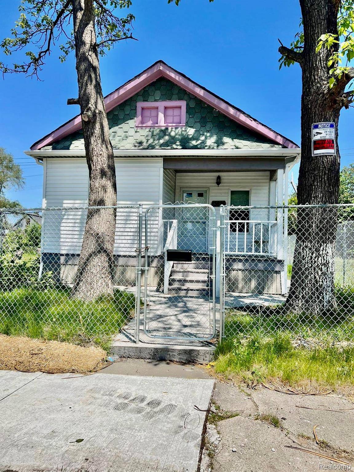 Hamtramck, MI 48212,13826 Gallagher ST