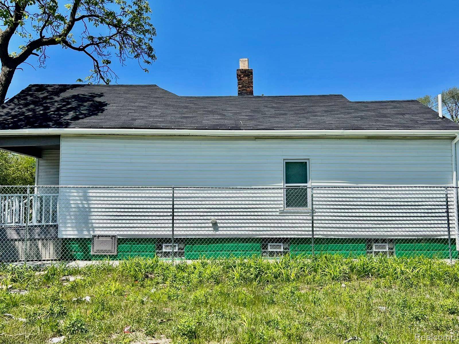 Hamtramck, MI 48212,13826 Gallagher ST