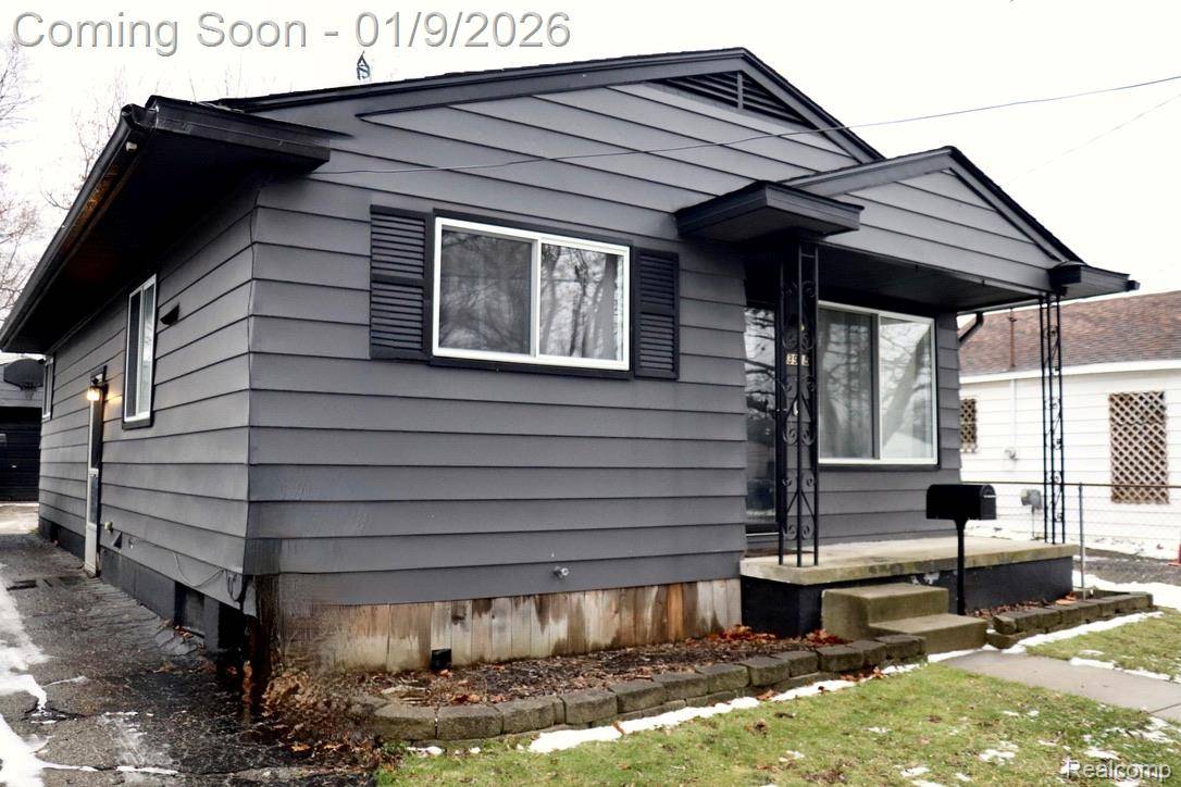 Flint, MI 48532,3915 Augusta ST