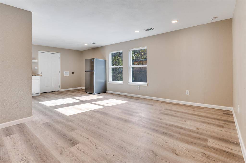 Dallas, TX 75212,3818 Peoria Street