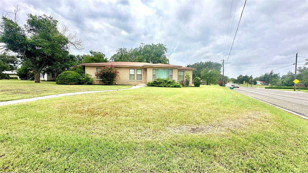 Goldthwaite, TX 76844,1611 Live Oak Street
