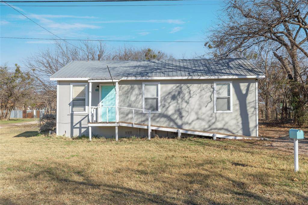 De Leon, TX 76444,333 W Juarez Avenue