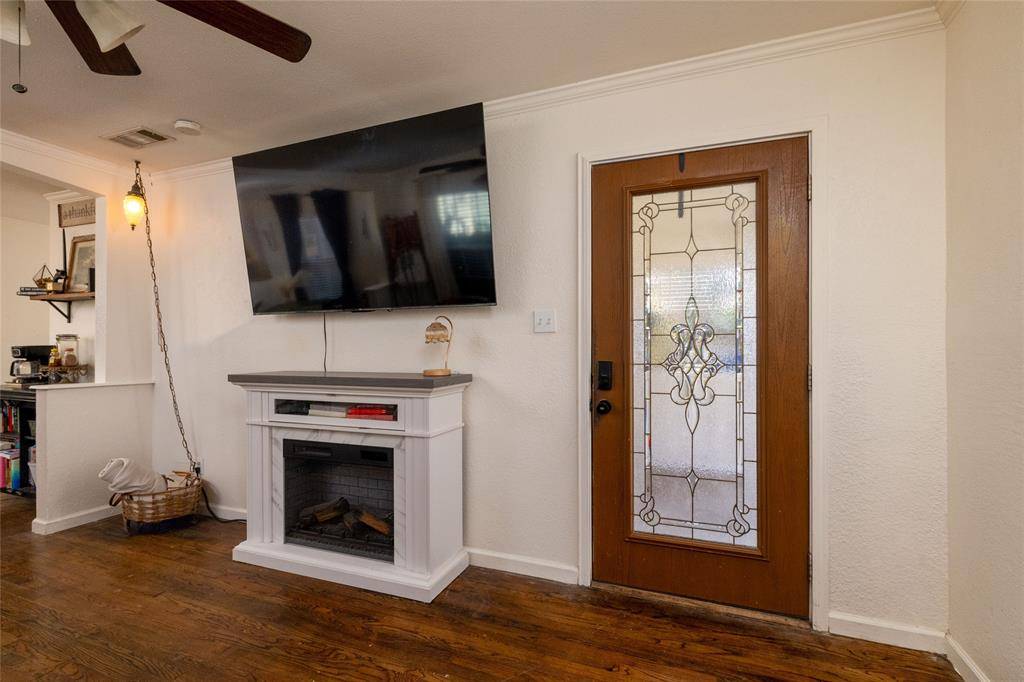 Weatherford, TX 76086,1011 S Waco Street