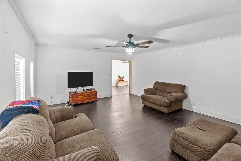 Joshua, TX 76058,204 Thomas Street