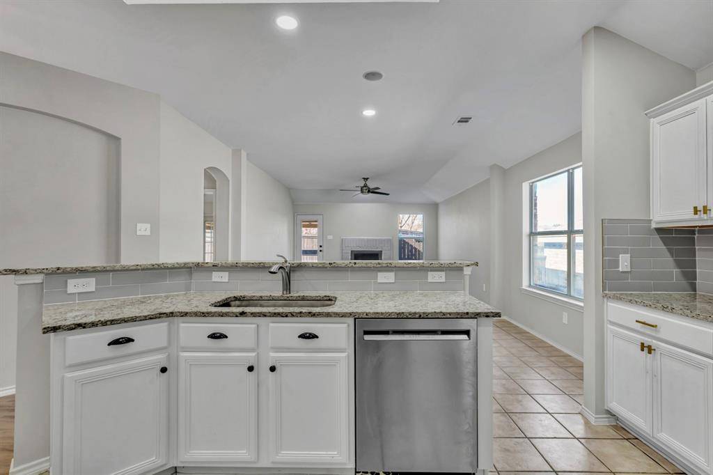 Fort Worth, TX 76108,341 Windy Hill Lane