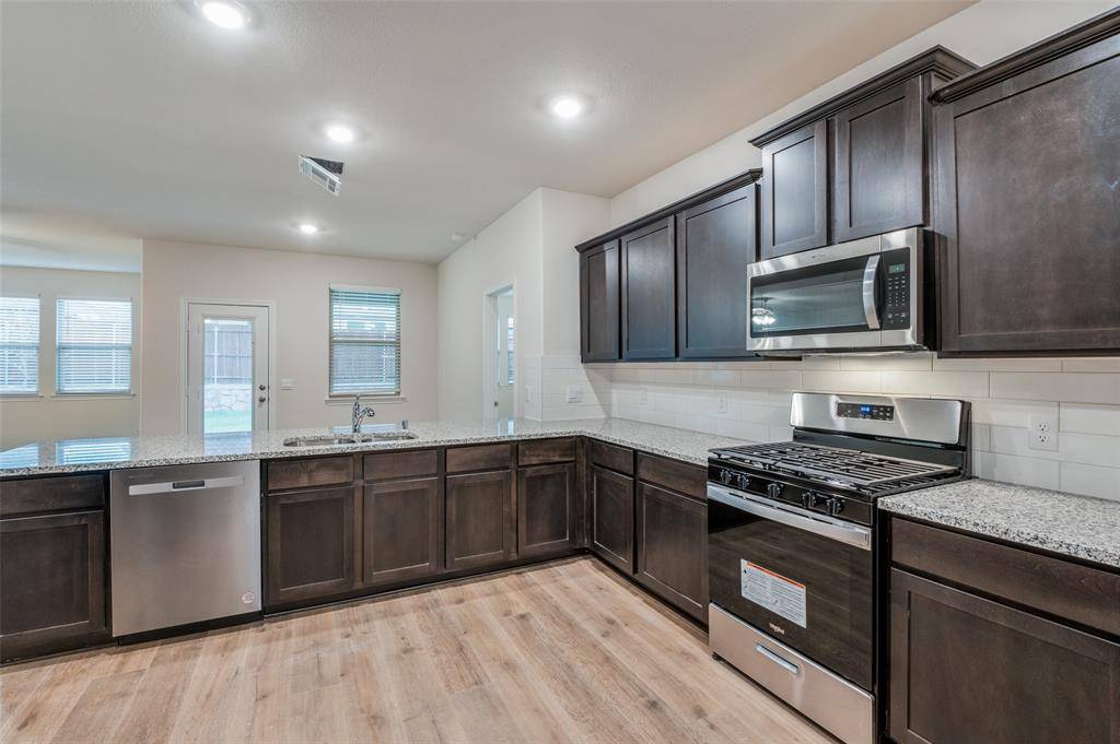 Mckinney, TX 75071,7201 Headingham Way