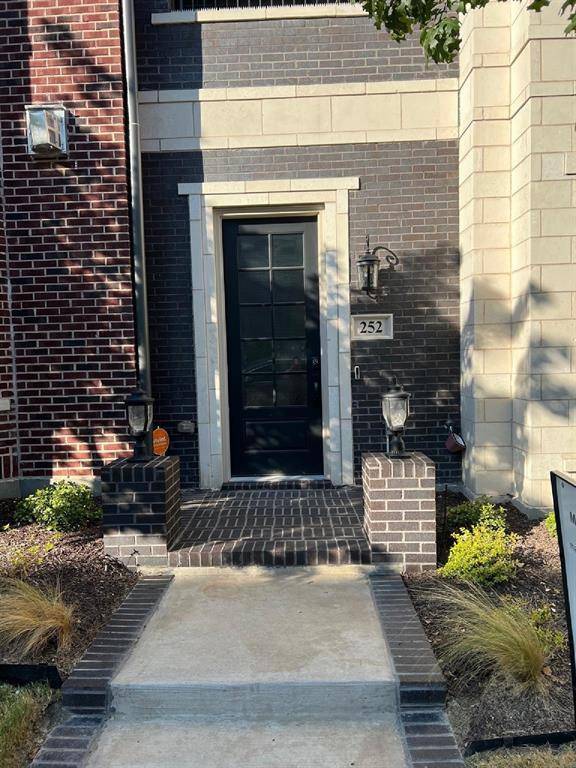 Roanoke, TX 76262,252 Crockett Street