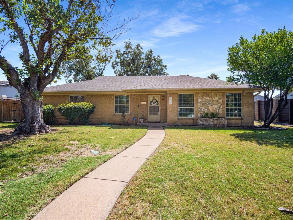 Farmers Branch, TX 75244,3750 Ridgeoak Way