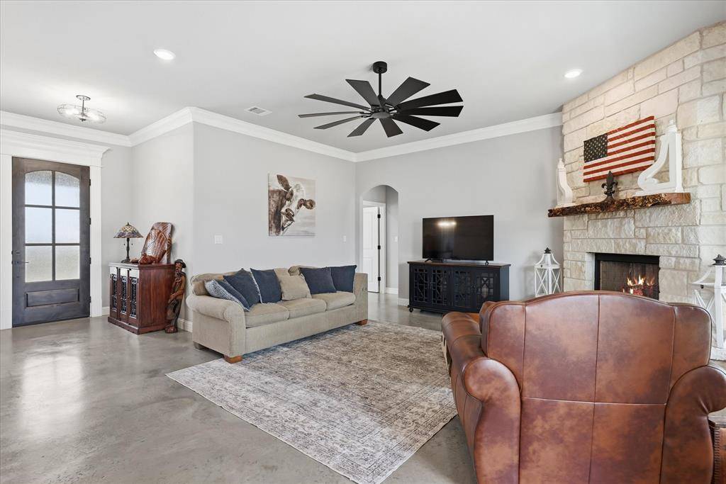 Granbury, TX 76049,204 Martin Drive