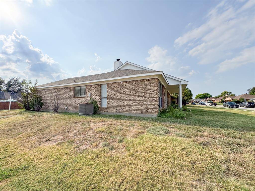 Lewisville, TX 75077,1602 Autumn Breeze Lane