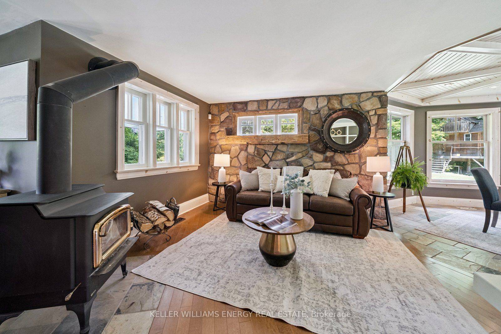 Pickering, ON L1Y 1B8,1775 Track ST