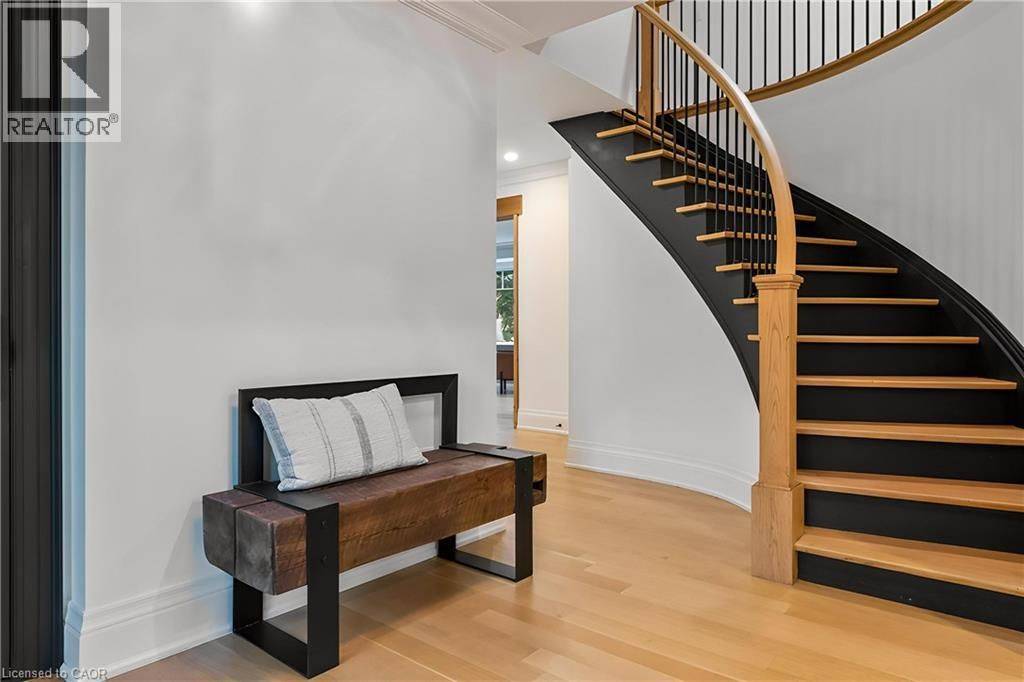 Oakville, ON L6J 5S2,138 Cavendish CT