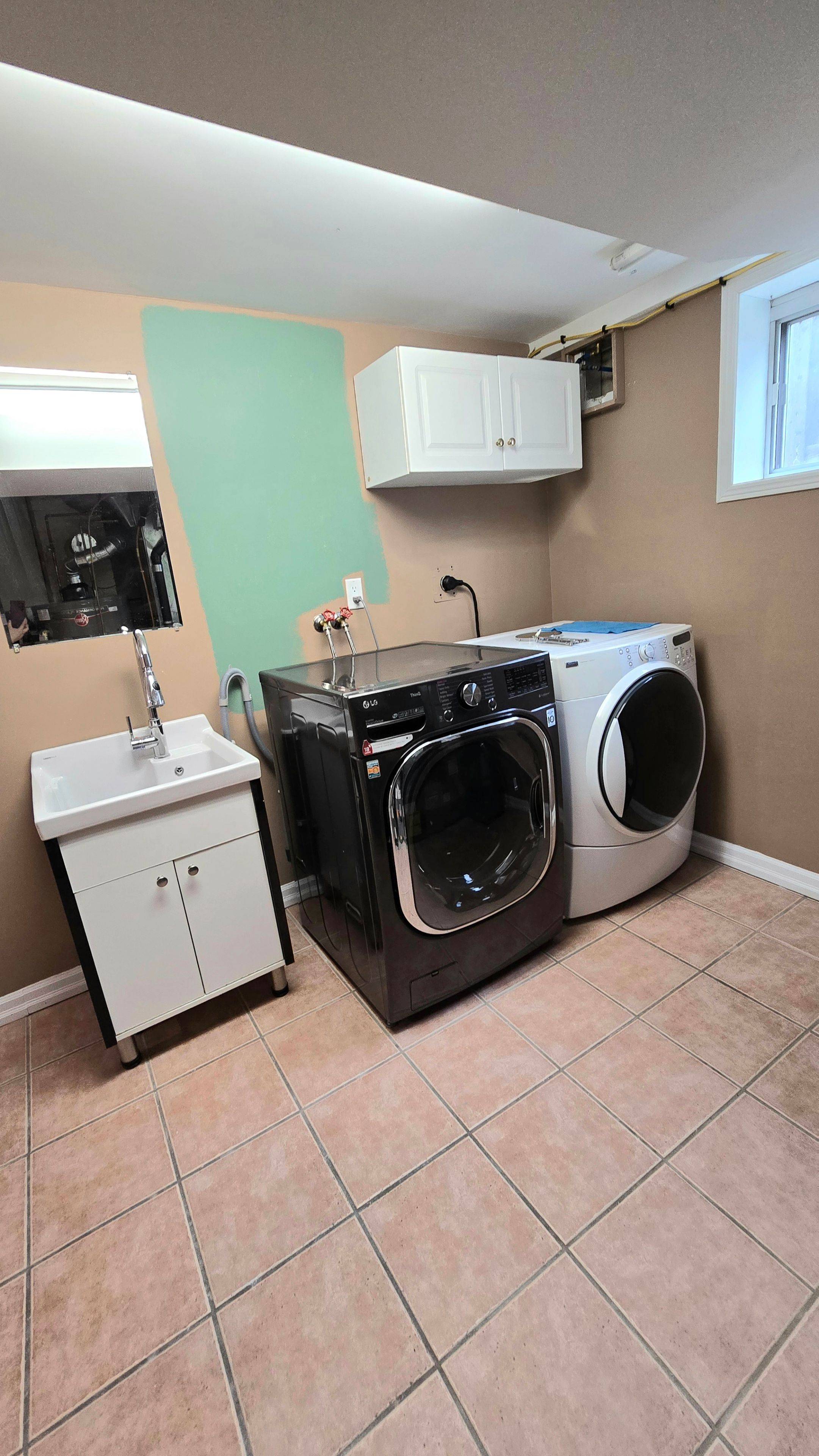 Oakville, ON L6K 2N2,236 Woodale (Lower Lev) AVE