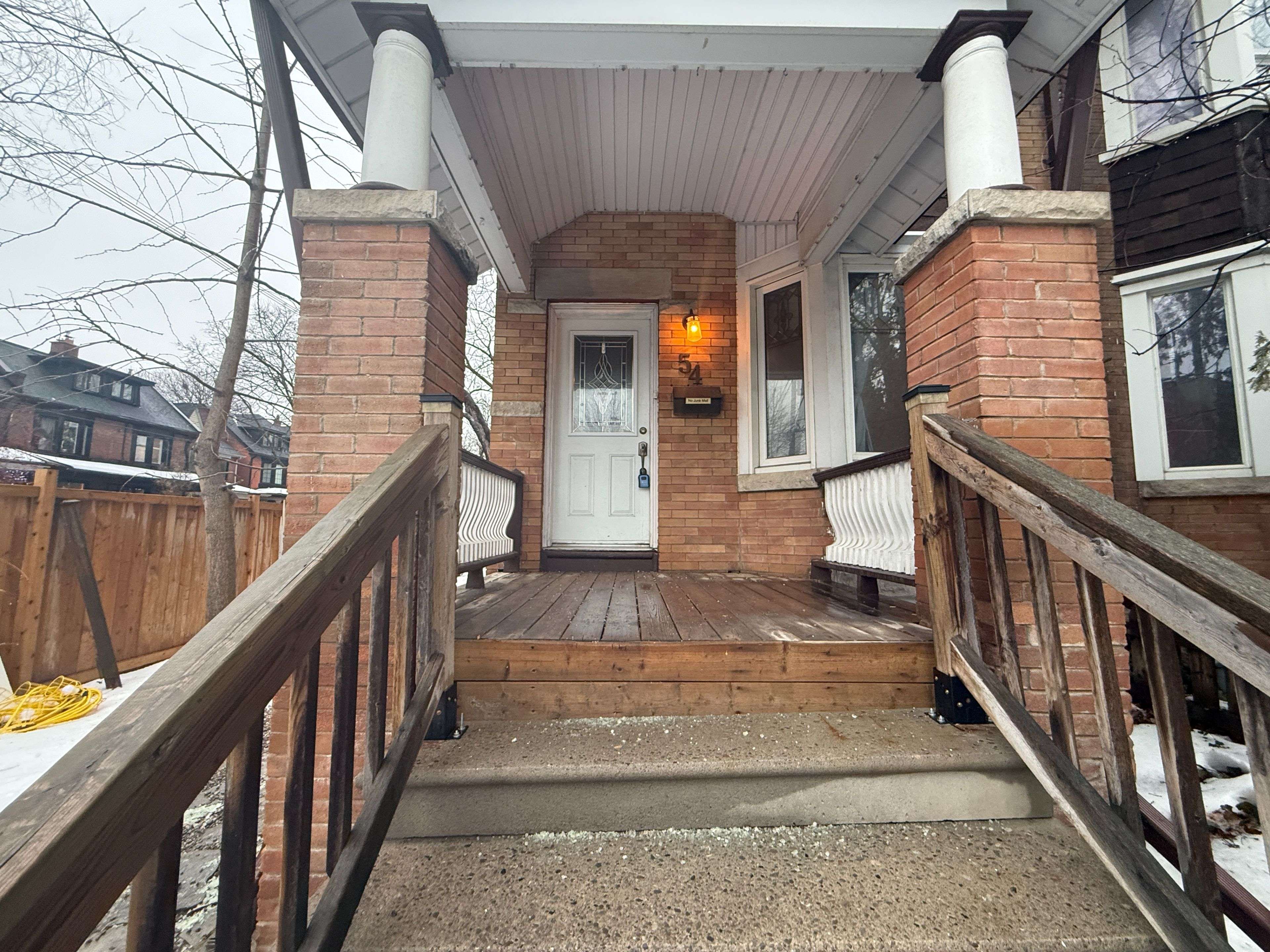 Toronto W01, ON M6R 1G8,54 Galley AVE #Upper
