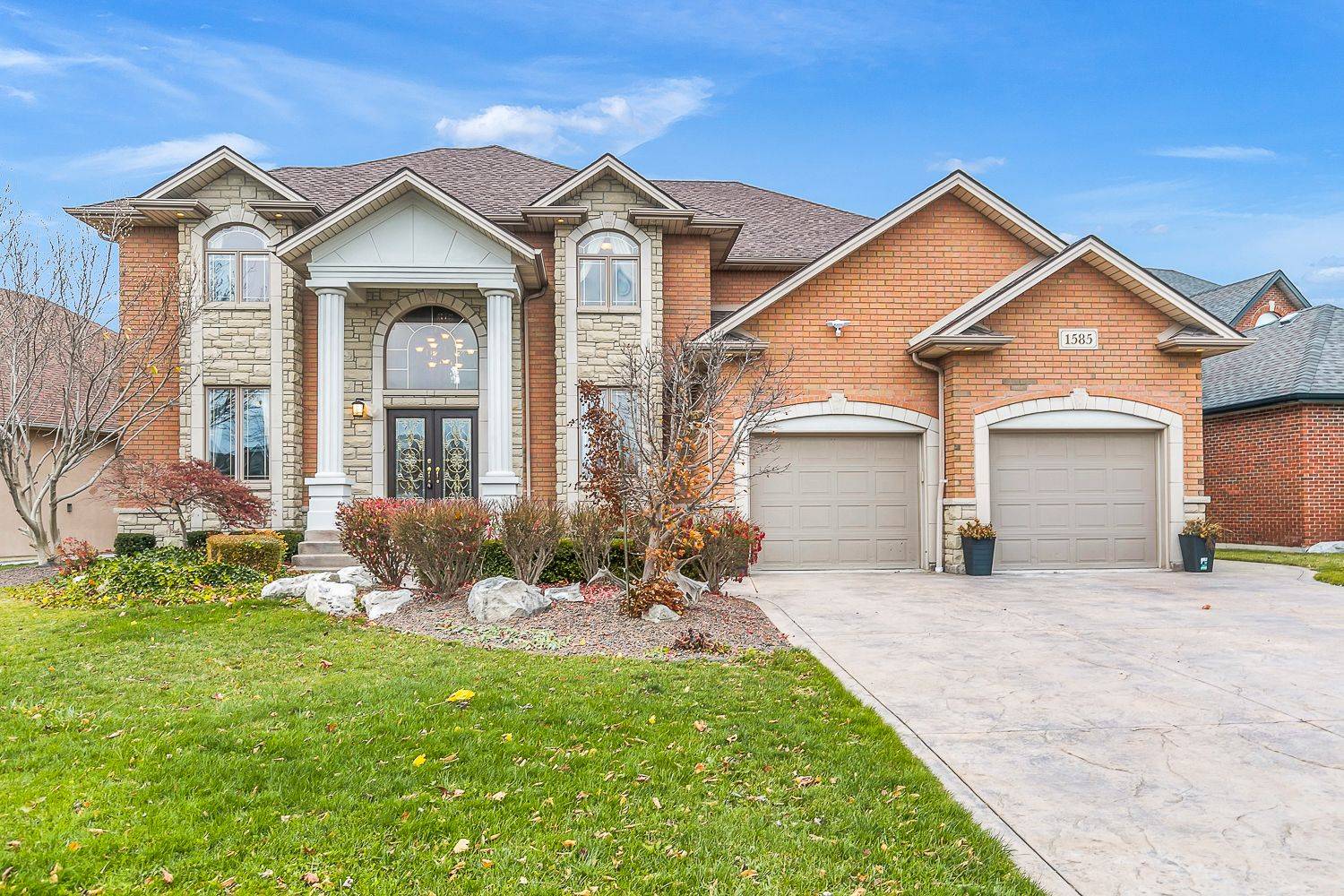Windsor, ON N9G 2Z4,1585 Stoneybrook CRES