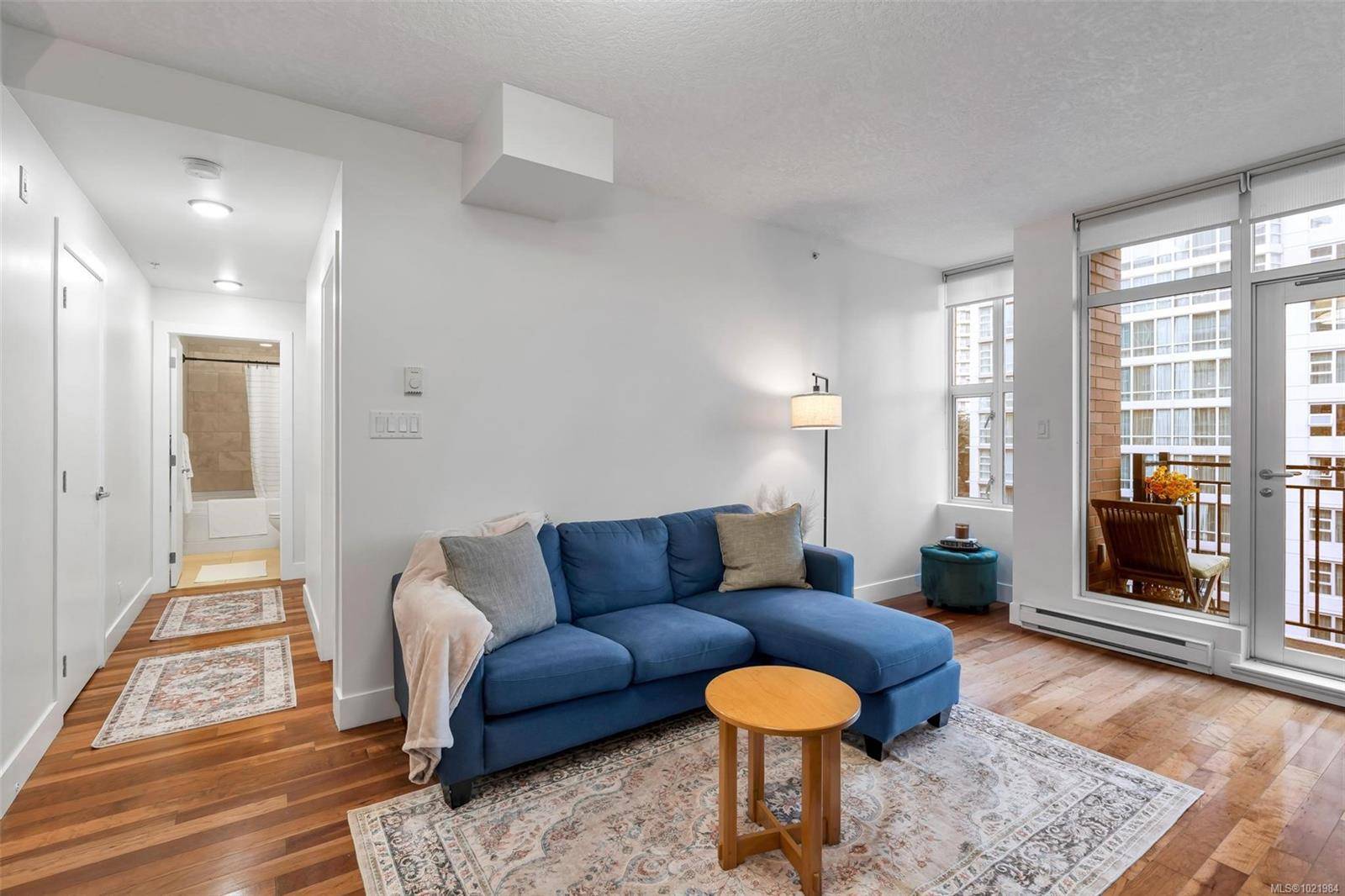 Victoria, BC V8W 1B1,737 Humboldt St #N607