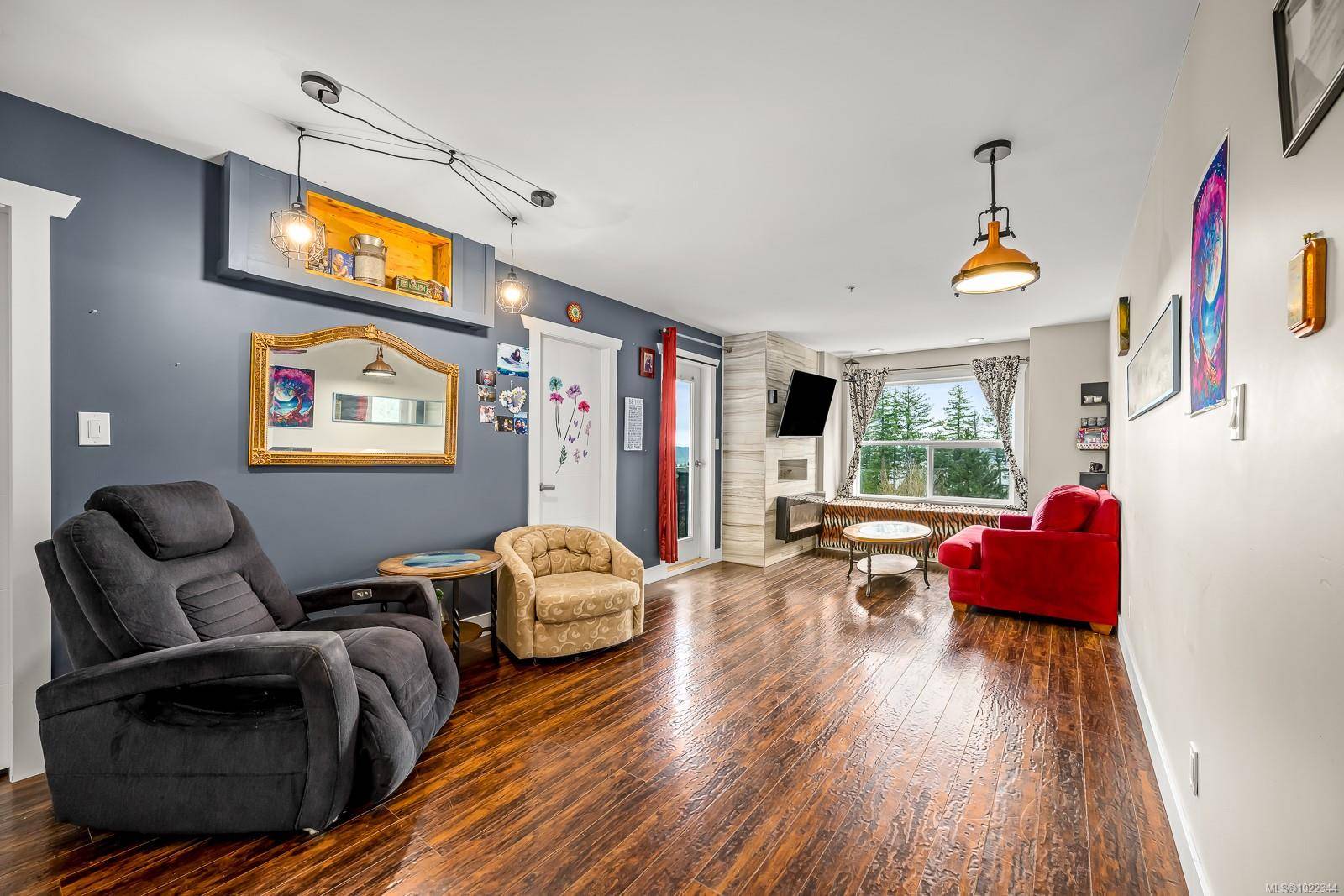 Campbell River, BC V9W 2S3,282 Birch St #409