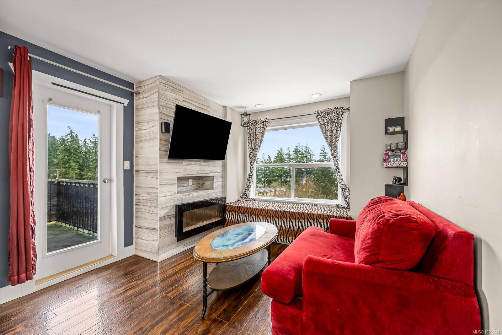 Campbell River, BC V9W 2S3,282 Birch St #409