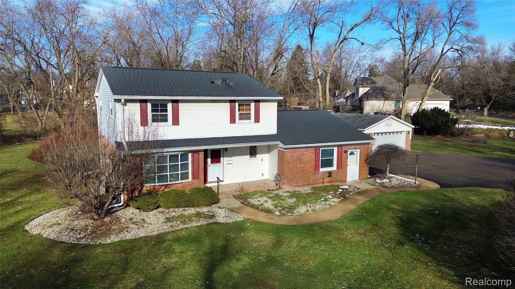 Lake Orion, MI 48362,215 Parkview BLVD