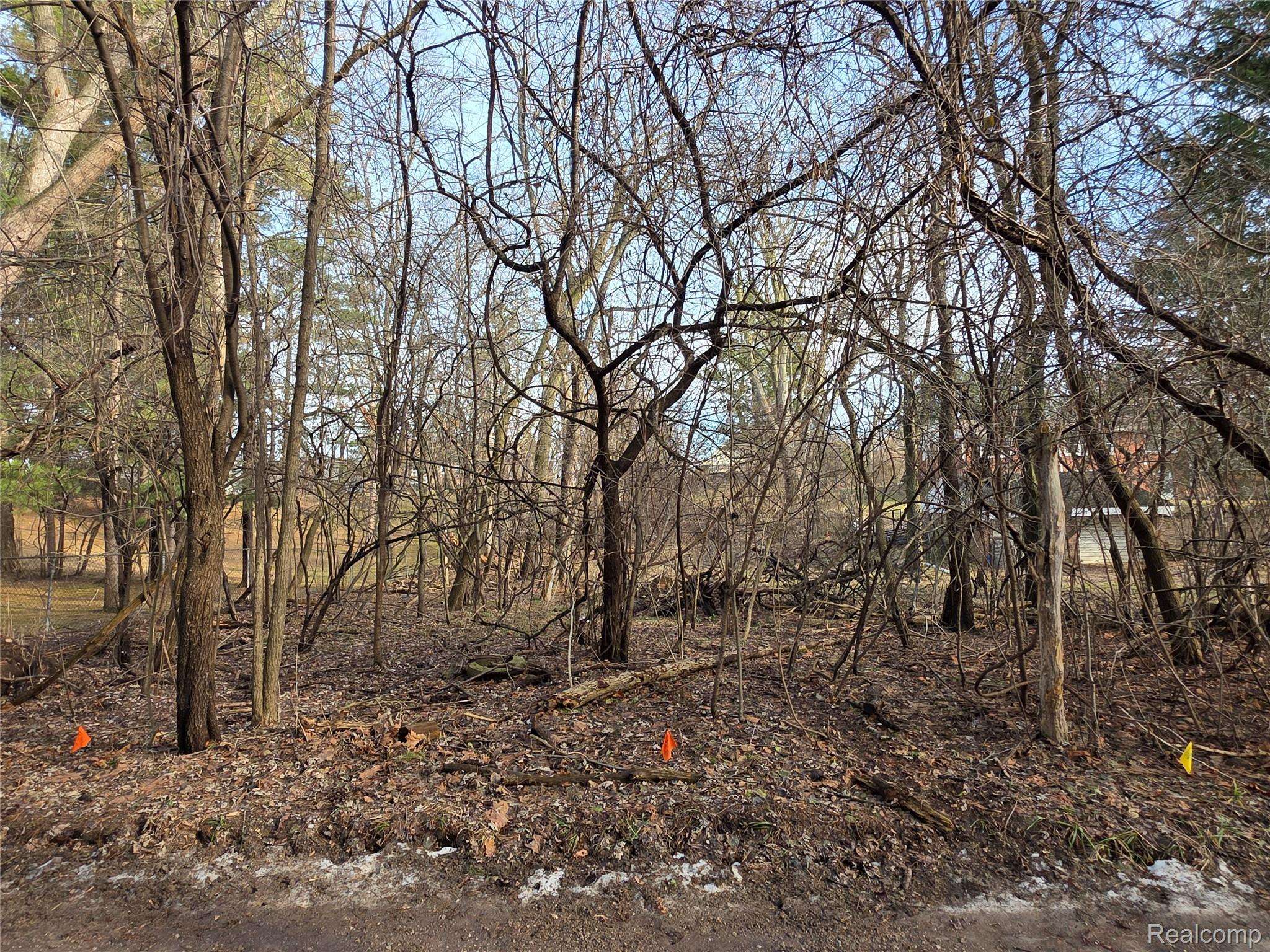 Bloomfield, MI 48302,2375 Greenlawn AVE