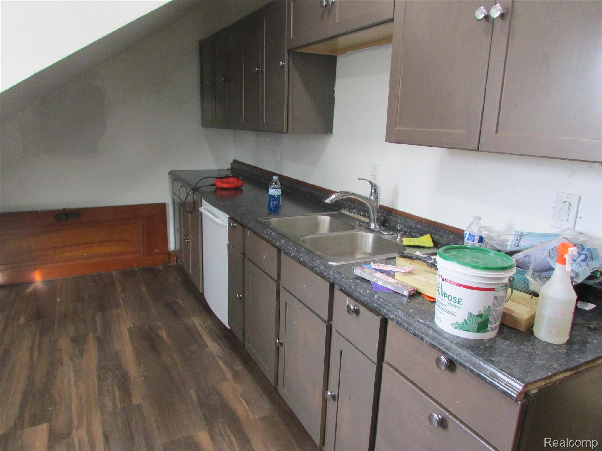 Detroit, MI 48228,6841 Penrod ST