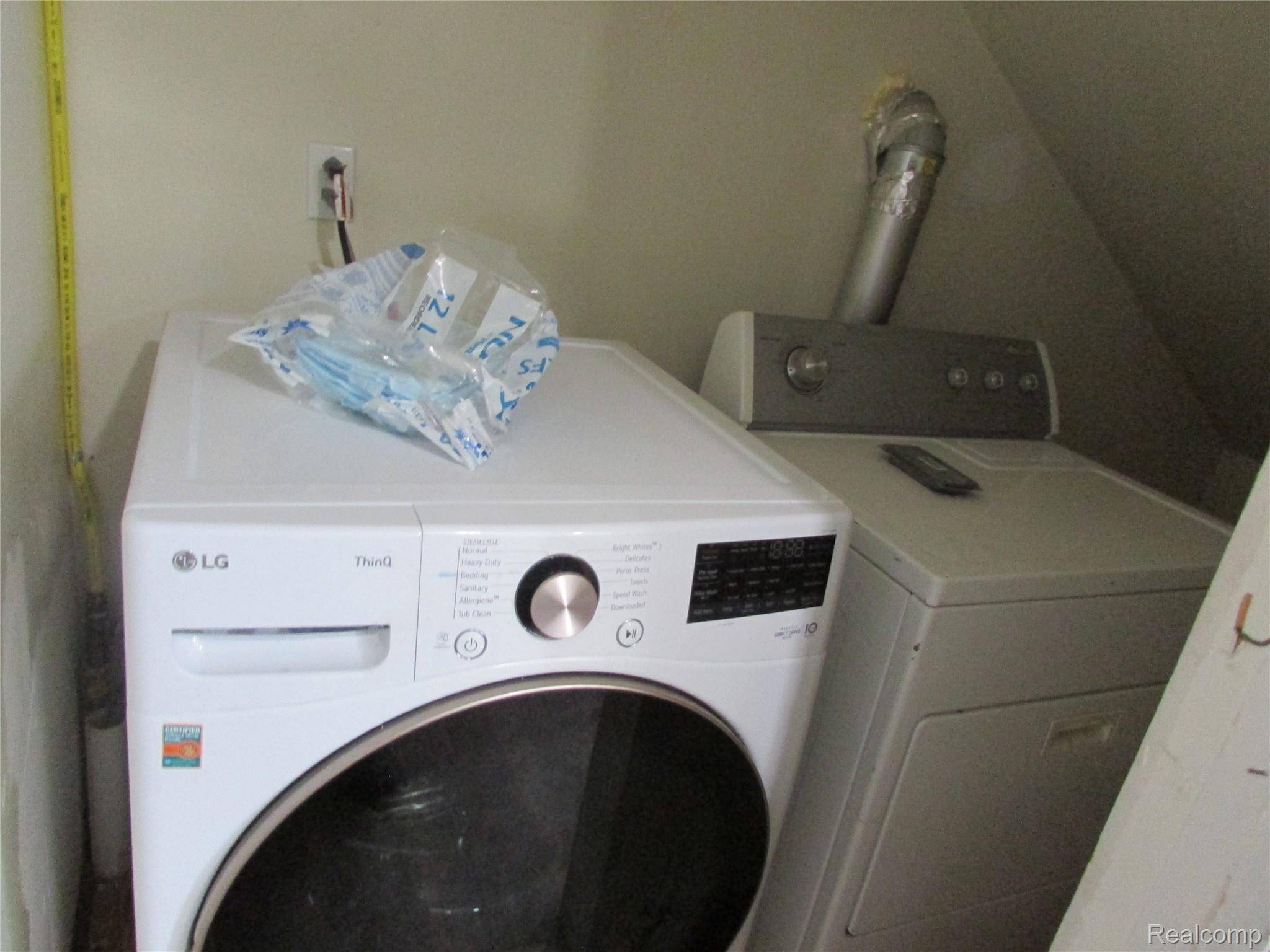 Detroit, MI 48228,6841 Penrod ST