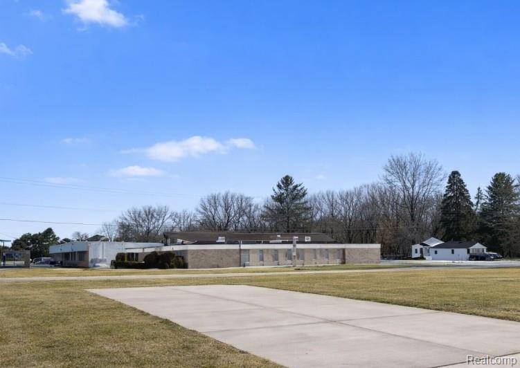 Burton, MI 48509,4339 Davison RD