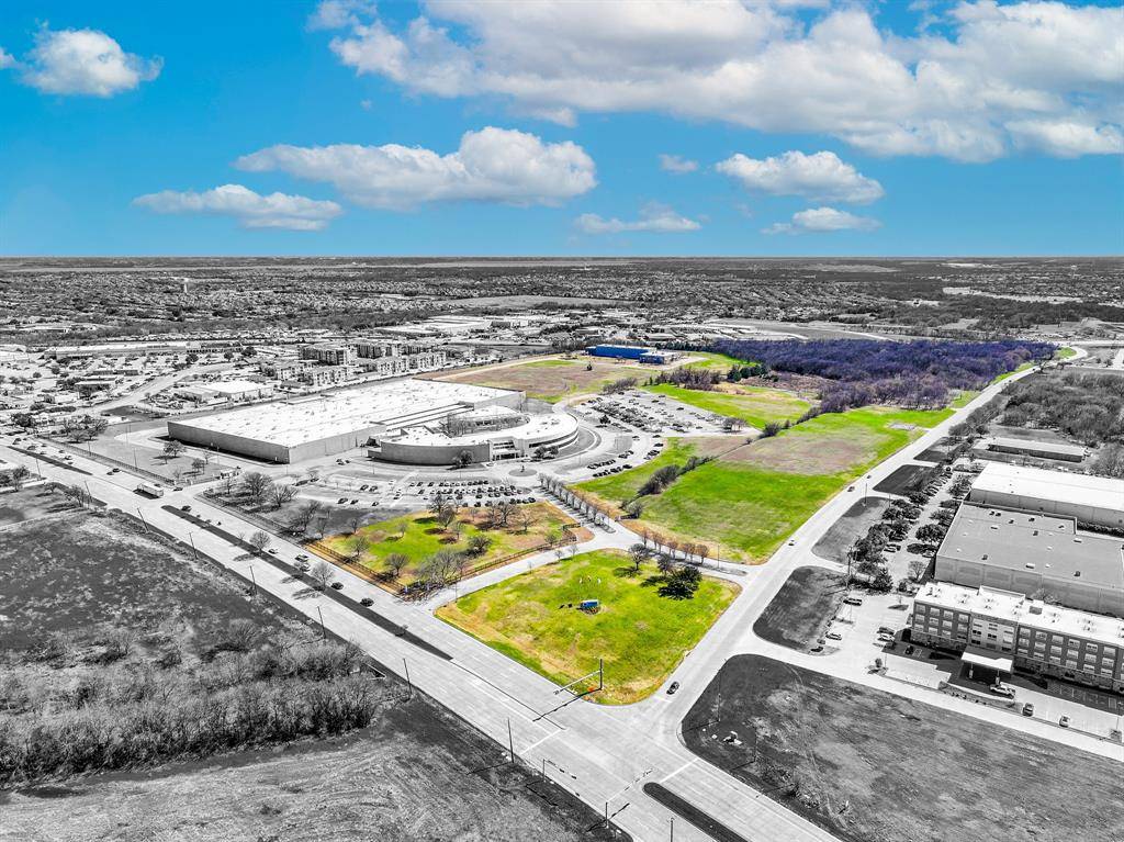 Wylie, TX 75098,611 Sanden Boulevard