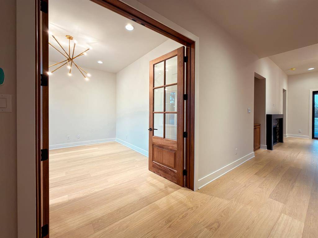 Roanoke, TX 76262,206 Pecan Street