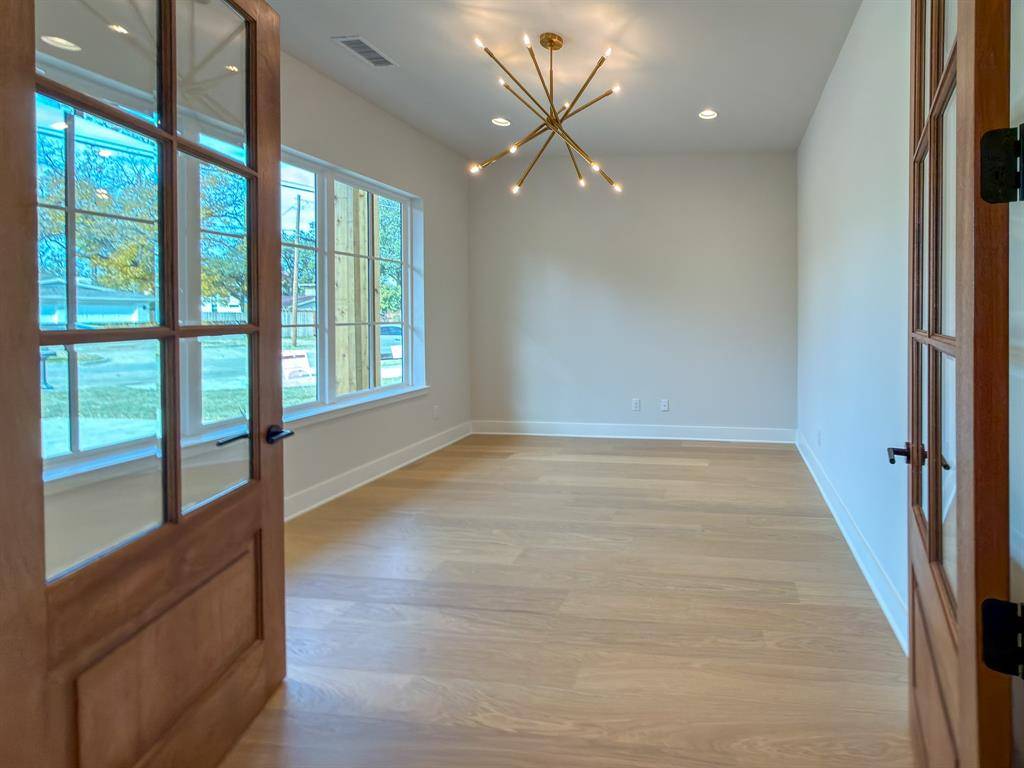 Roanoke, TX 76262,206 Pecan Street