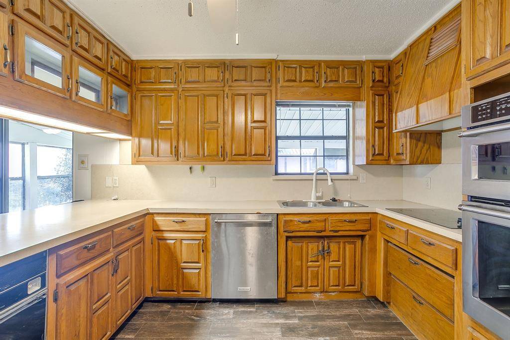 Cleburne, TX 76033,1911 Joslin Street