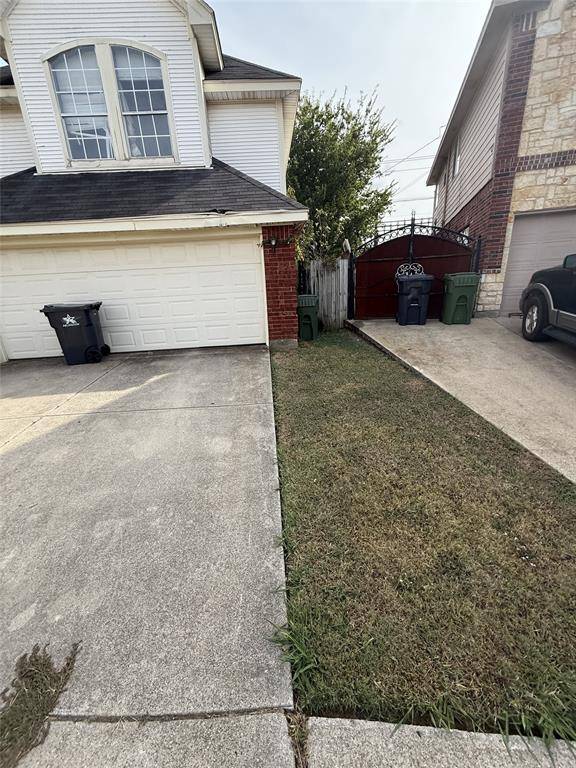 Arlington, TX 76017,900 Blossomwood Court
