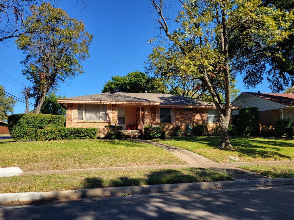Dallas, TX 75232,1239 Misty Glen Lane